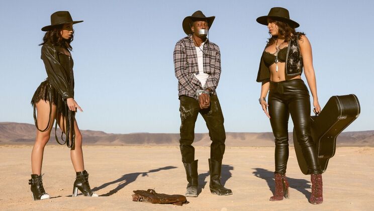 [Brazzers] - Bondage Babes and Big Tits - Luna Star - Isiah Maxwell - Alexis Tae