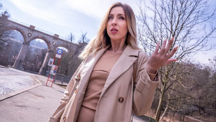 [PublicAgent] - Big Tits Amateur Creampie with Martin Gun - Martin Gun - Mia Brown