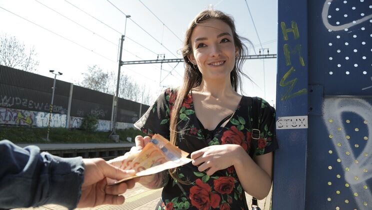 [PublicAgent] - Cumming Hard on a Big Cock Outdoors - Max Dior - Kylie Nymphette