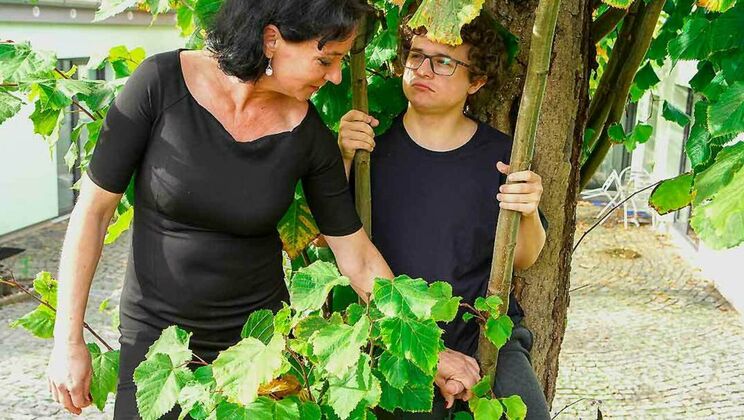 [Grandmams] - Old and Young Blowjob Fantasy - Jambie King - Rita Black