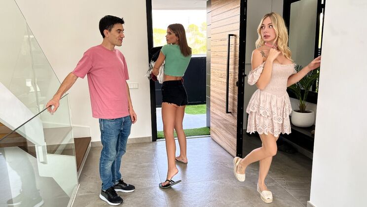 [SneakySex] - Blondie Stepsister Takes My Big Dick - Jordi El Niño Polla - Angie Lynx