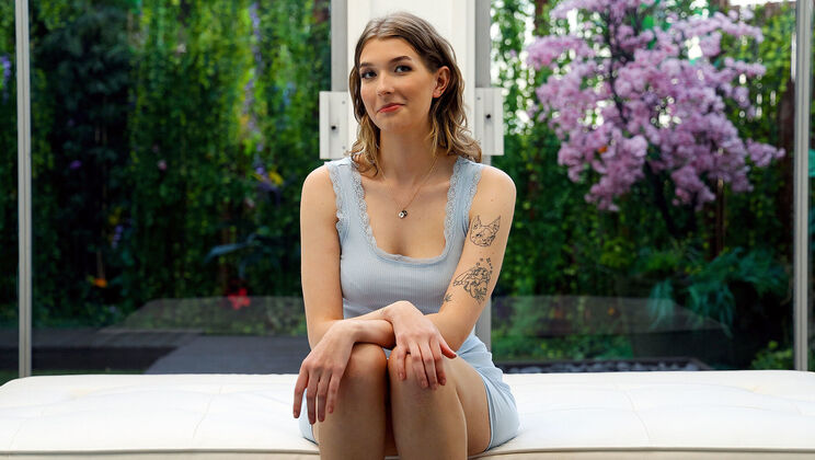 [NetGirl] - Casting Call for Bea's Pussy - Bea