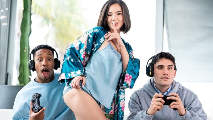 [Brazzers] - Wet & Wild - Shower Sex with Big Natural Tits Eve Sweet - Jesus Reyes - Eve Sweet