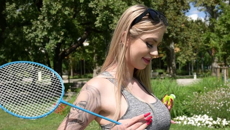Playful Blonde Sladyen Skaya Takes Anal from Stranger in Outdoor Scene